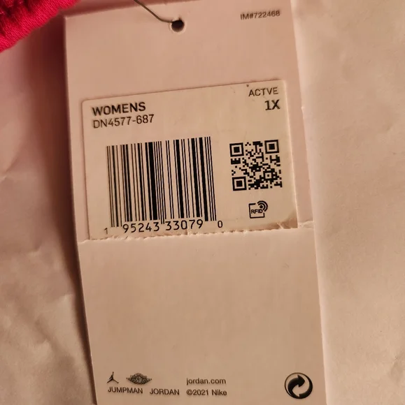 NWT Women's Jordan Essentials Fleece Pants - Picture 2 of 12